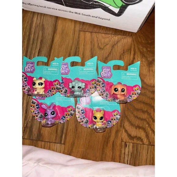 5 Mini Littlest Pet Shop BRAND NEW! LPS - Picture 1 of 4
